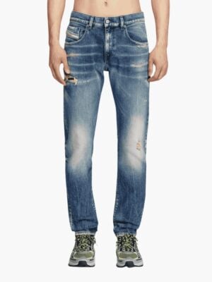 ג'ינס דיזל בגזרה ישרה עם קרעים שטופים די-סטראקט Y67