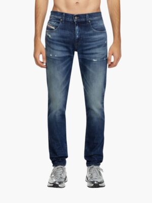 דיזל ג'ינס די-סטראקט 9J56