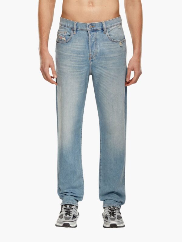 דיזל ג׳ינס ויקר 9H39