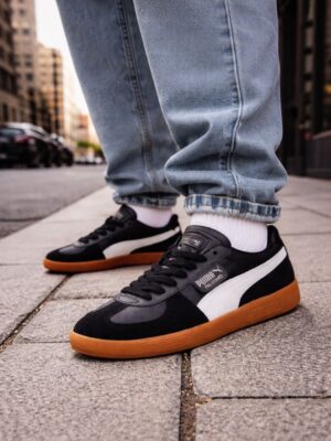 פומה סניקרס בצבע שחור פס לבן