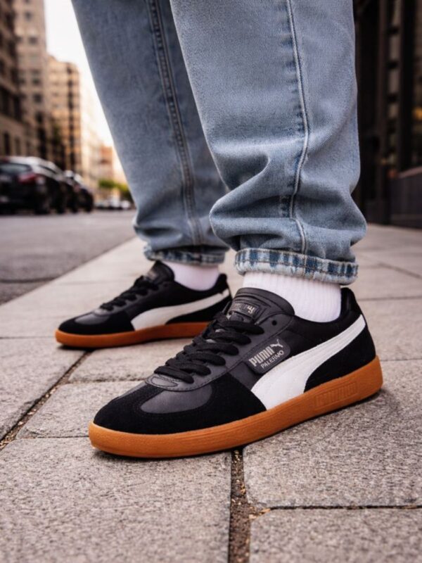 פומה סניקרס בצבע שחור פס לבן