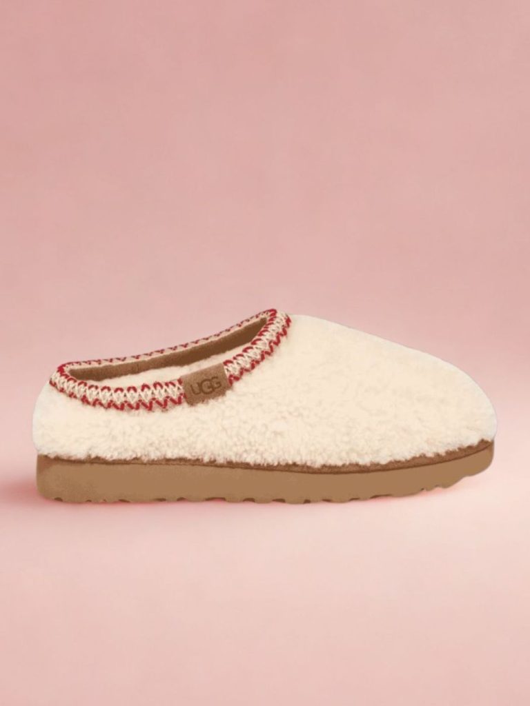 נעלי בית UGG שמנת לנשים