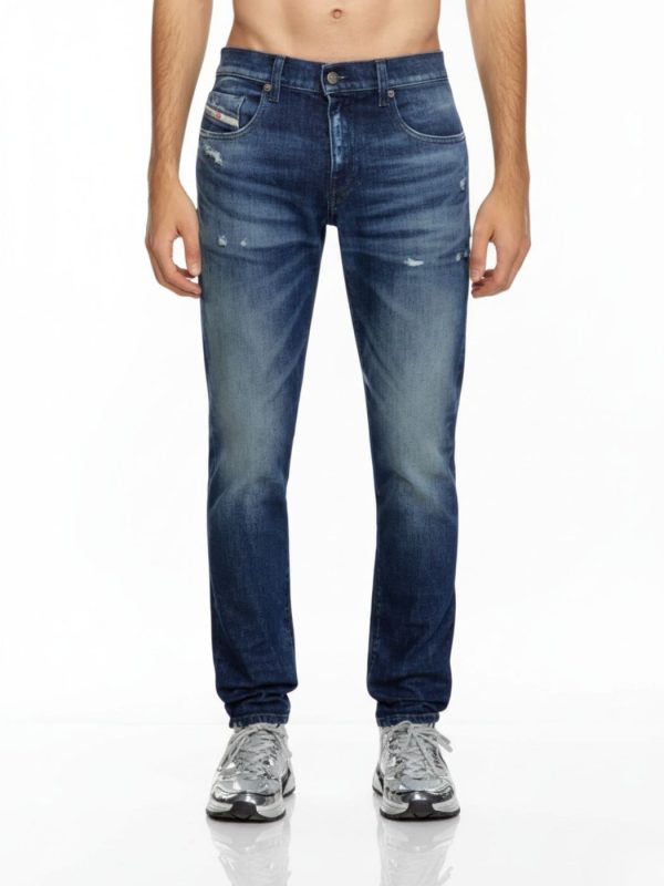 דיזל ג'ינס די-סטראקט 9J56