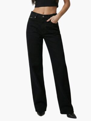 קלווין קליין, ג'ינס שחור לנשים בגזרה ישרה