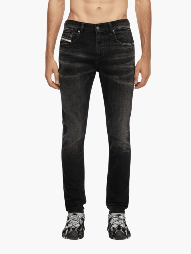 דיזל ג'ינס די-סטראקט 9J53