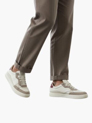 קלווין קליין סניקרס גווני שמנת אדום מאחורה