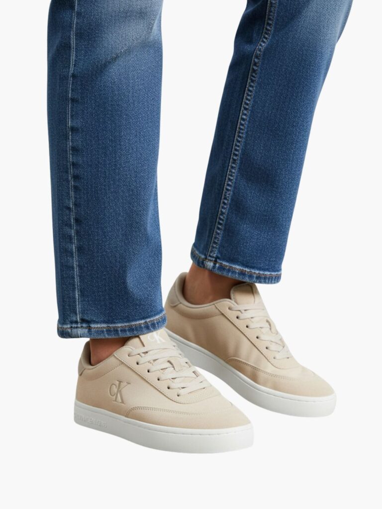סניקרס קלווין קליין בצבע בז' מעור זמש