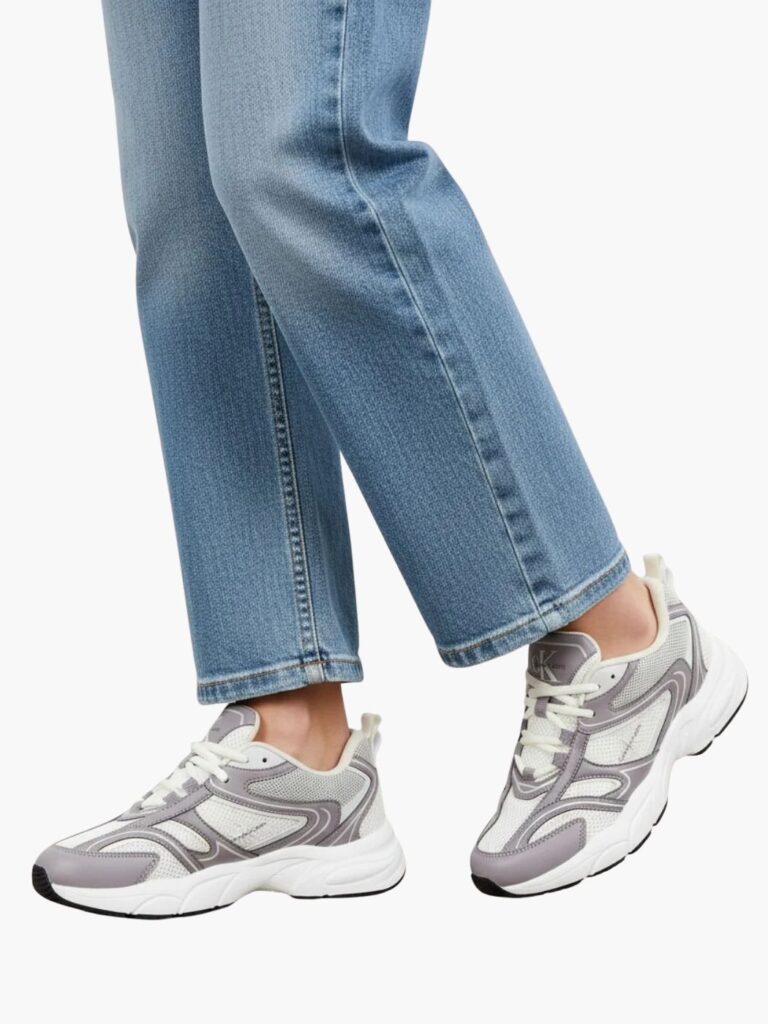 סניקרס קלווין קליין בצבע אפור-לבן