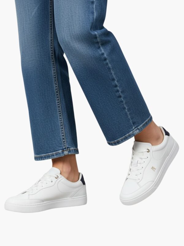 טומי הילפיגר סניקרס לבנות שילוב כחול TH