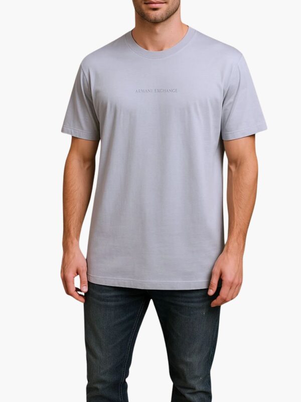 ארמני טישרט בצבע סגול לוגו באמצע