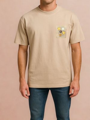 טי שירט בגוון חול של BALR עם פאצ'ים בגב