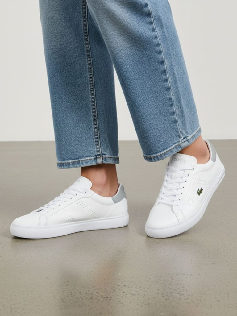 לקוסט סניקרס לבנות חורים ולוגו