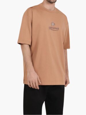 טי שירט חומה של באלר עם הדפס אמסטרדם במבצע