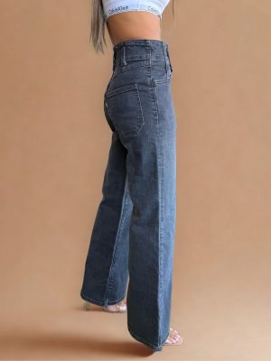 ליוויס ג׳ינס שחור נשים בגזרת פלאר גבוהה עם סיומת מתרחבת