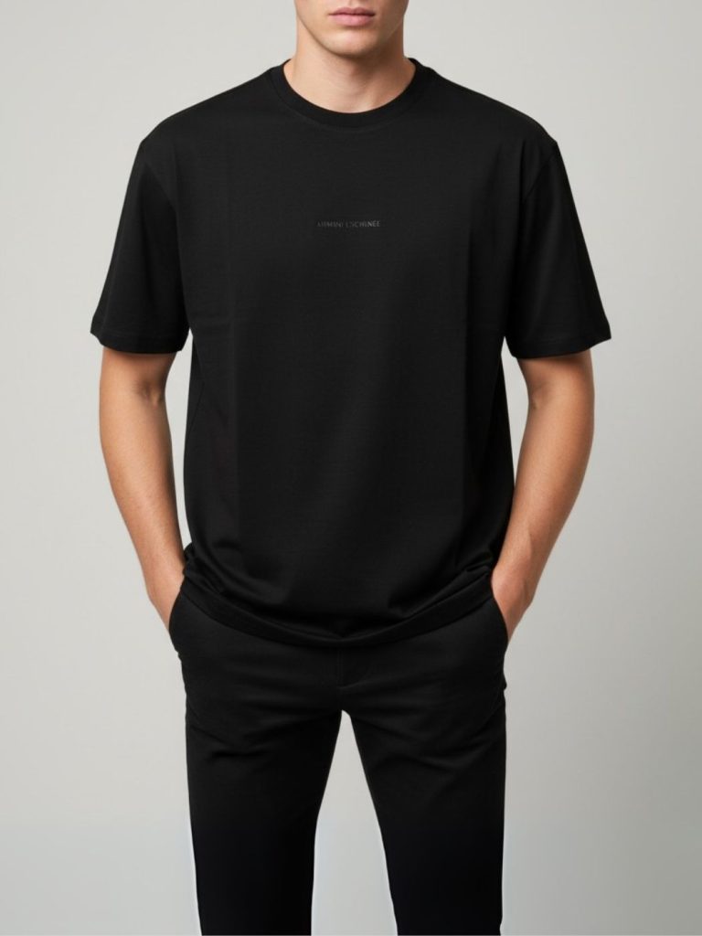 ארמני טישרט בצבע שחור לוגו באמצע