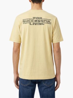 דיזל טישרט בצבע שמנת לוגו רקום