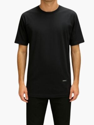 דיזל טישרט בצבע שחור לוגו ברזל בצד