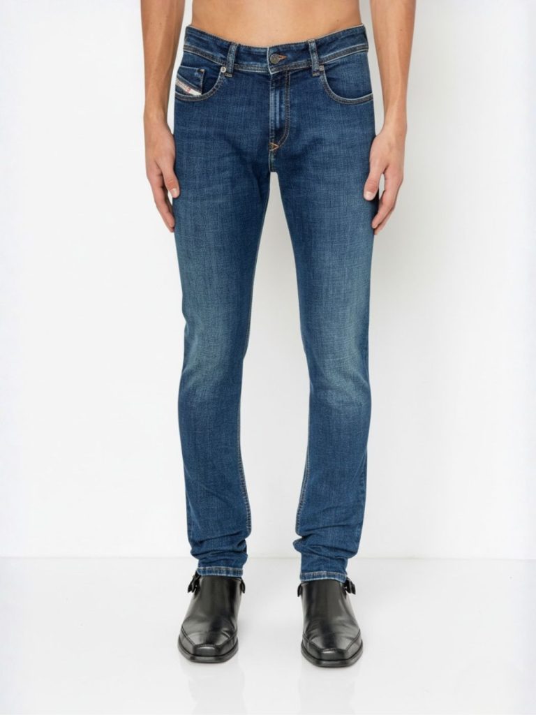 דיזל ג׳ינס סלינקר כחול כהה בגזרה צמודה דגם 09E95