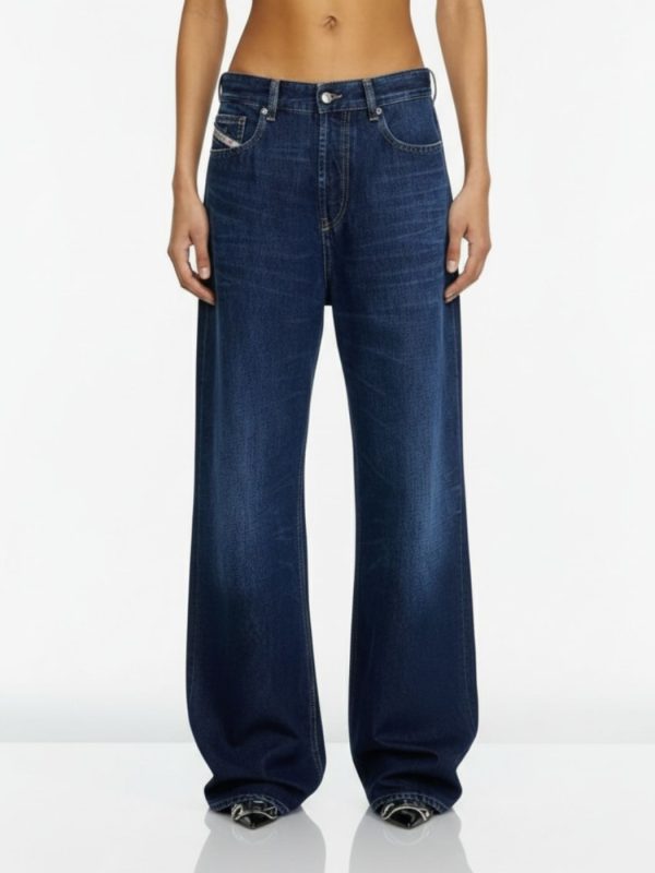 ג’ינס כחול כהה של דיזל דגם די-סייר RA68 בגזרה רחבה מאוד