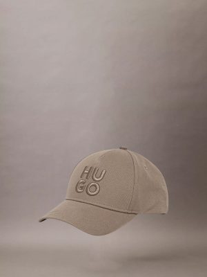 הוגו כובע לוגו רקום HUGO - חום