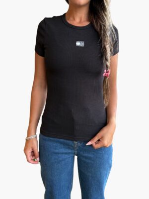 טומי ג'ינס טי שירט ריב שחורה צמודה עם לוגו