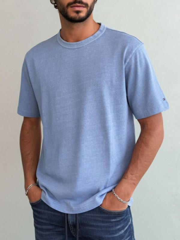 טומי טישירט לגברים בצבע כחול-תכלת