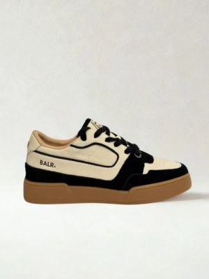 סניקרס בגווני שחור ובז’ של BALR