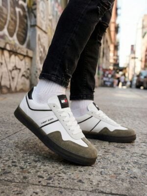 טומי הילפיגר סניקרס לבנות/כחול בשילוב גמס חום