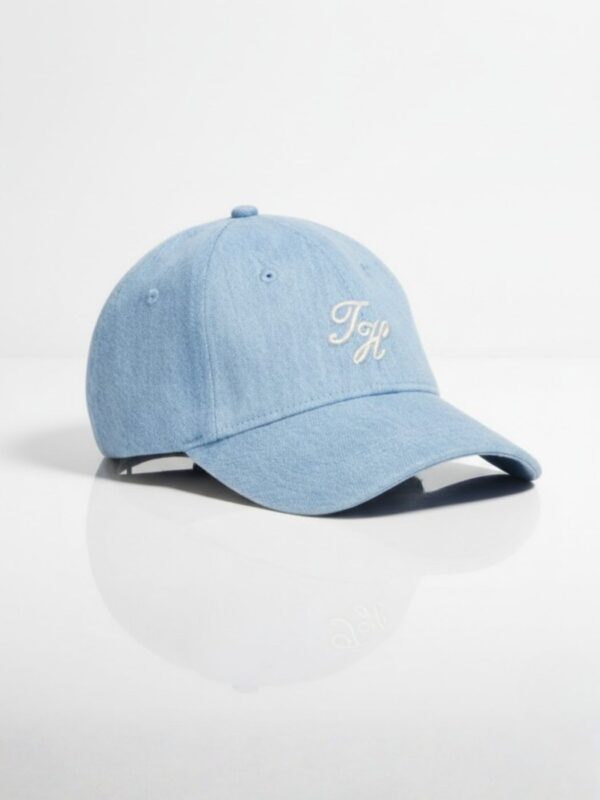 טומי הילפיגר כובע גינס עם רקמת לוגו אלגנטית