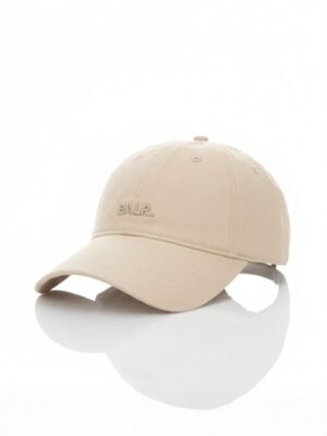 באלר כובע ב׳ז עם לוגו רקום בעיצוב מינימליסטי