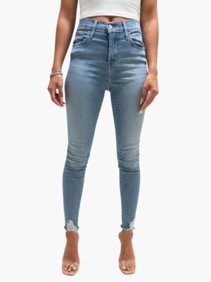 ליוויס ג׳ינס סקיני בגזרה צמודה עם קרעים עדינים בקרסול