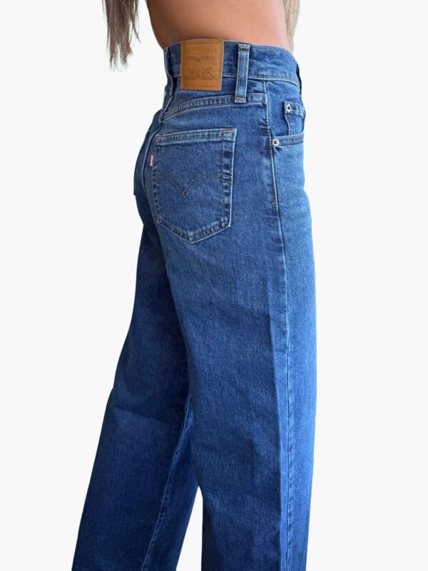 ג'ינסים לנשים מותגים קולקציה חדשה