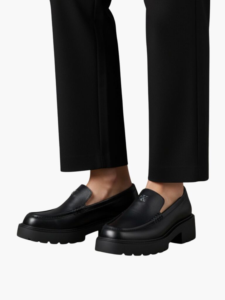 קלווין קליין מוקסין שחור עם סוליה מוגבהת ועיצוב אלגנטי