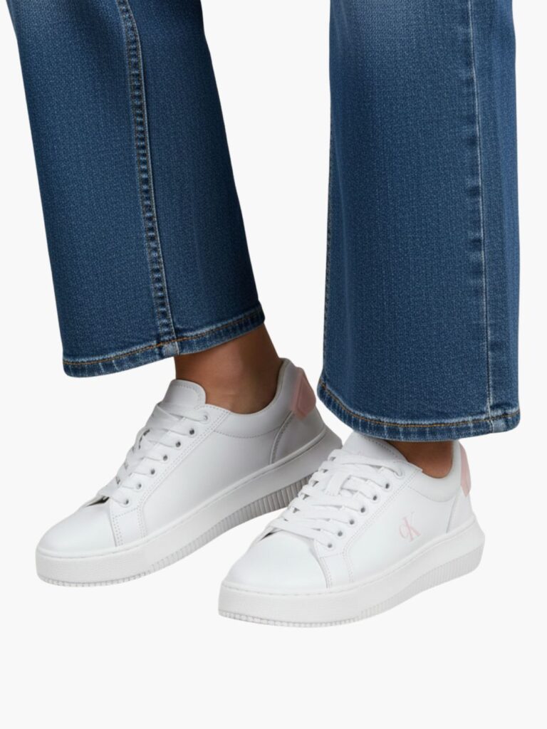 קלווין קליין סניקרס בגוון לבן עם נגיעות ורודות