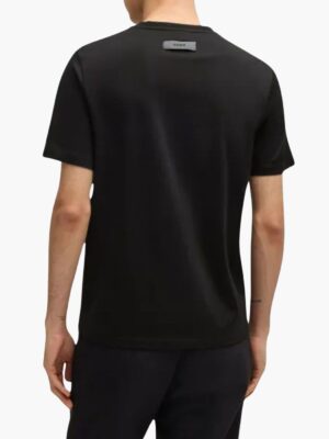 הוגו חולצת טי שחורה עם לוגו בגב