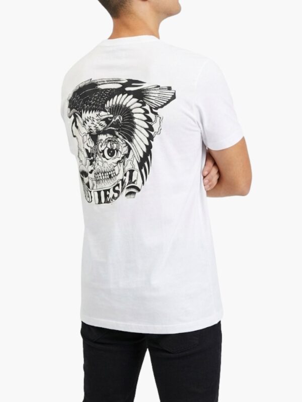 דיזל טישירט לבנה במחיר משתלם