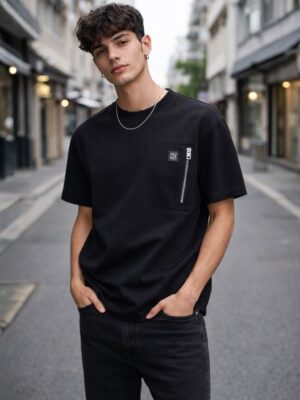 הוגו חולצת טי שחורה עם לוגו ורוכסן דקורטיבי