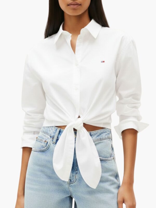 טומי הילפיגר חולצת כפתורים לבנה קשירה