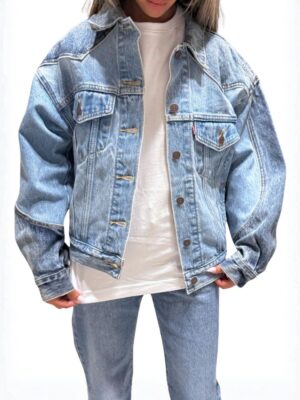 ג’קט ג’ינס ליוויס