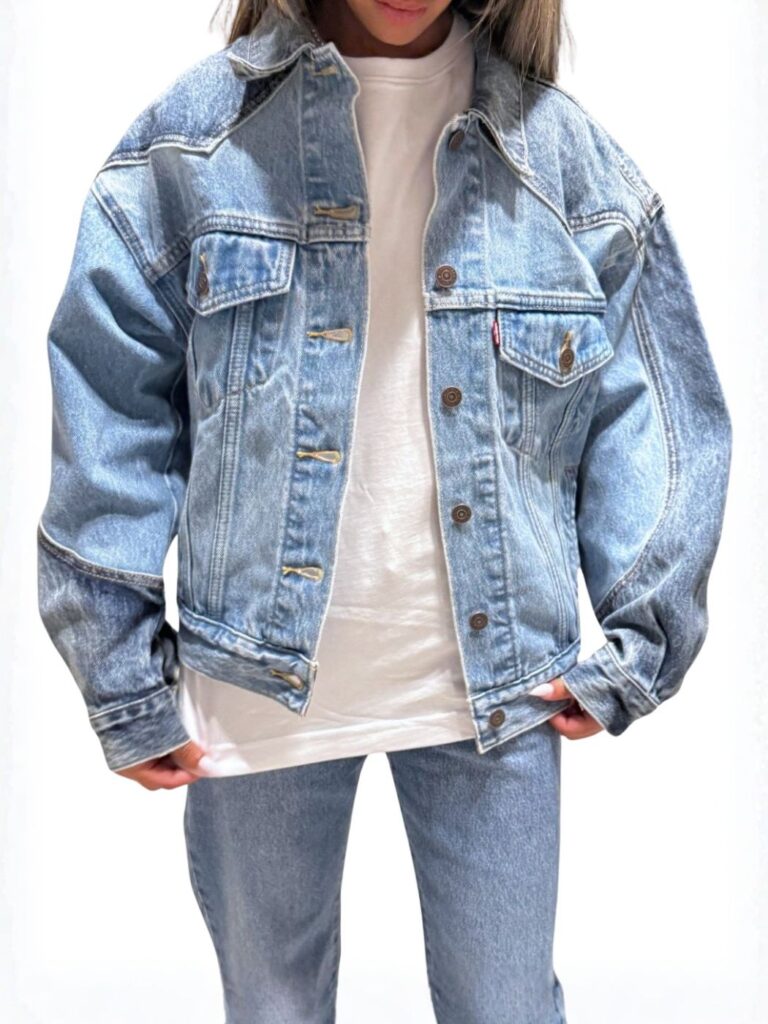 ג’קט ג’ינס ליוויס