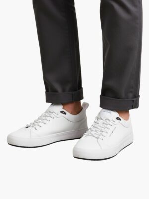 טומי הילפיגר סניקרס לבנות עם סוליה לבנה בעיצוב אלגנטי