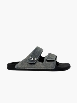 דיזל כפכף בצבע גינ׳ס עם שתי רצועות מתכווננות ולוגו מתכת