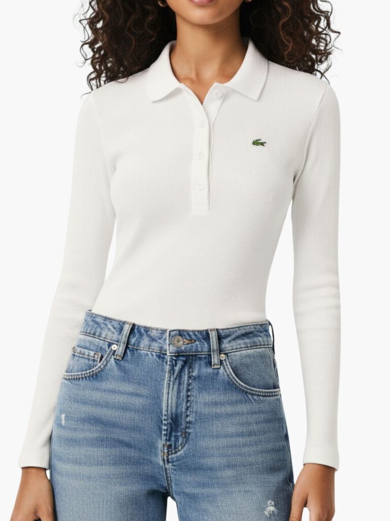 חולצת פולו בצבע לבן של לקוסט לנשים