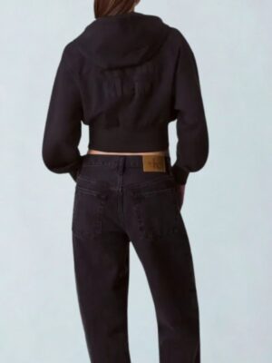 קלווין קליין קפוצ’ון לנשים שחור עם רוכסן ולוגו רקום