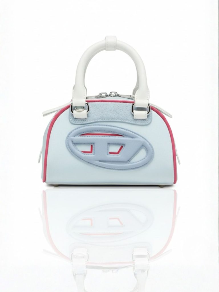 דיזל תיק לנשים בצבע תכלת לבן עם נגיעות ורודות