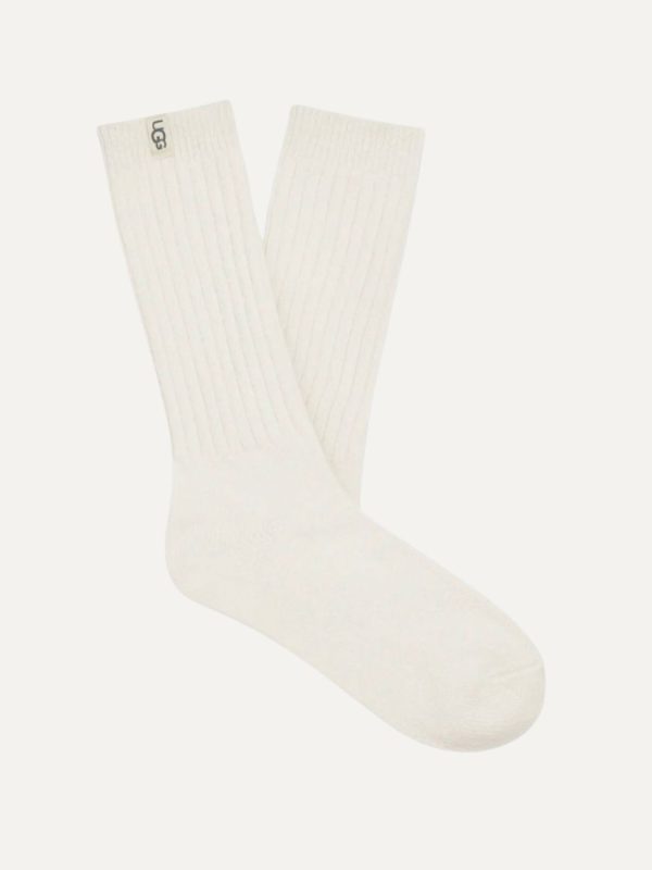 האג גרביים בצבע שמנת בעיצוב קלאסי מבד רך