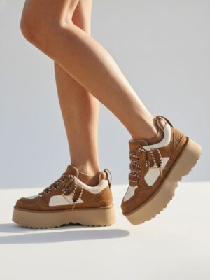 האג נעל פלטפורמה בצבע חום לבן קולקציה חדשה