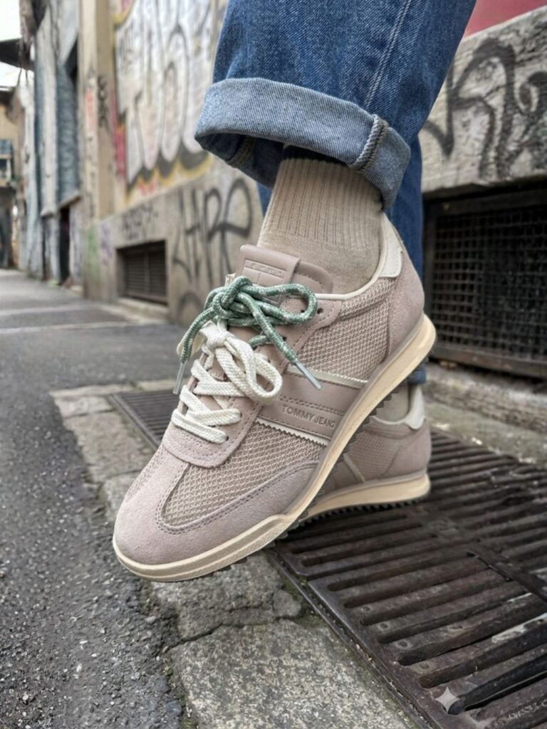 נעלי נשים של טומי הילפיגר עפ שרןך ירוק