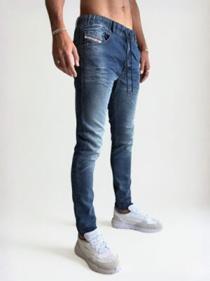 ג׳וג ג׳ינס דיזל קרולי SQ68