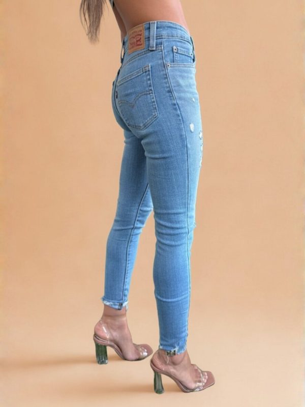 ג׳ינס Levi’s סקיני לנשים קרעים